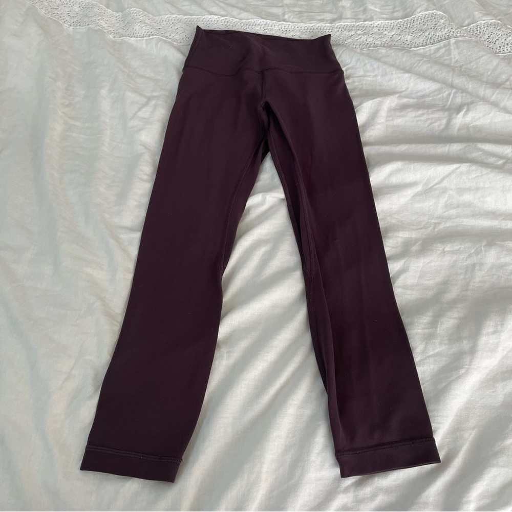 Lululemon Sz 4 High Rise Leggings purple cropped